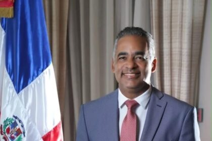 Abinader destituye a Celso Marranzini y designa a Joel Santos al frente del CUED