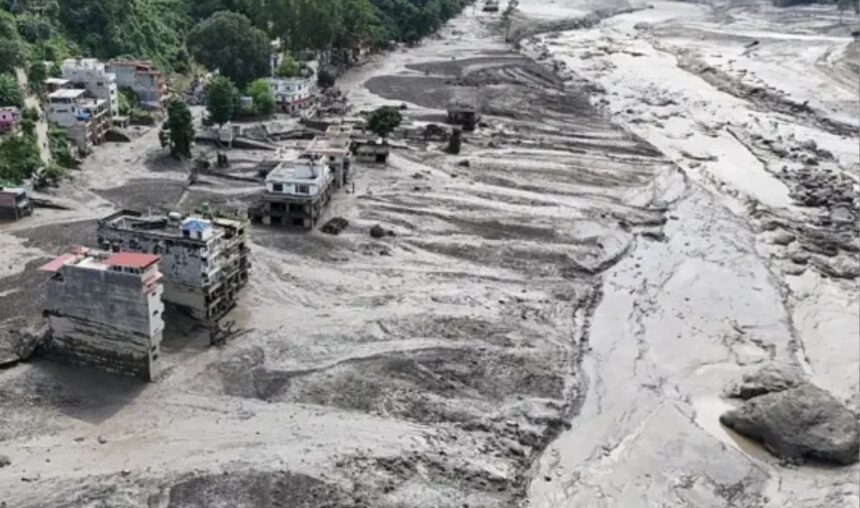 Fuera de Serie : Cientos de extranjeros de 28 países figuran entre los desaparecidos por las inundaciones en Nepal