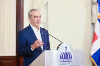 Presidente Abinader lanza Eficompras, primera tienda virtual del Estado dominicano para agilizar las compras públicas por debajo del umbral