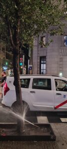 MADRID: Agua descontrolada en pleno centro de Gran Via