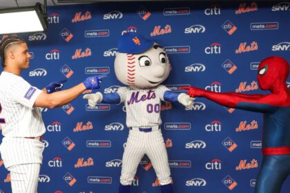 Juan Soto y Spider-Man conquistan NY con una campaña que une béisbol y cine