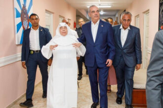 Abinader visita Hogar de Ancianos San Francisco de Asís tras remozamiento de seis áreas para mejorar la calidad de vida de los residentes