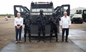 Gobierno de Honduras está “muy interesado” en adquirir aviones y vehículos blindados ensamblados en RD