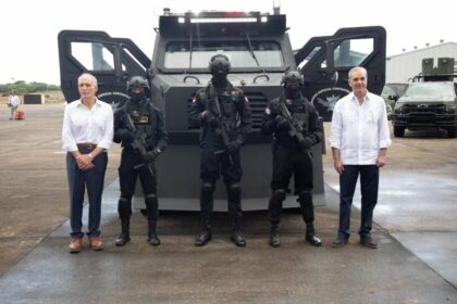 Gobierno de Honduras está “muy interesado” en adquirir aviones y vehículos blindados ensamblados en RD
