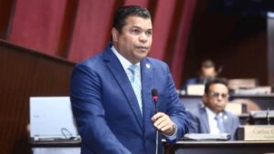 Nuevo jefe de la PN asume el cargo con el reto de responder a la seguridad y reformar la institución