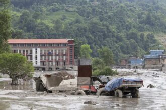 Fuera de Serie : Riada en Nepal: se superan los 800 muertos a ambos lados de la frontera tras la riada
