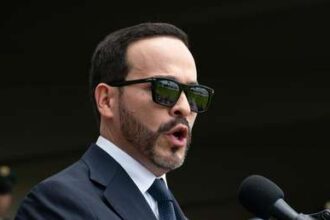 De la Espriella elimina la suspensión de porte de armas en Colombia