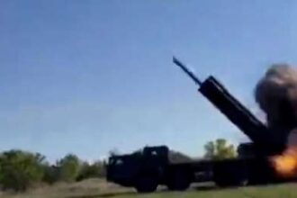 VIDEO: Demoledor impacto de 'tornados' rusos contra búnkeres ucranianos