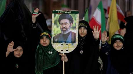 Presidente de Irán revela cómo se encuentra el ayatolá Mojtabá Jameneí