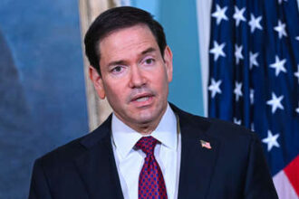 Rubio: Irán "se hace ilusiones" si espera que las elecciones 'aten las manos' a Trump