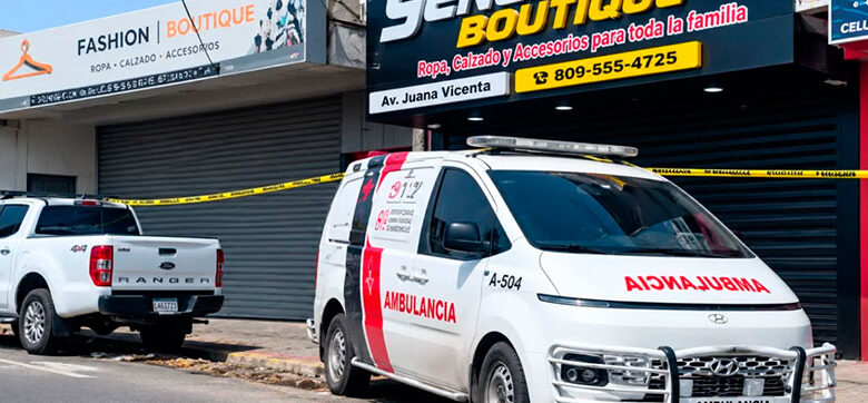 Encuetran cadáver en descomposición dentro de un negocio en Herrera; detienen al propietario y a un colaborador