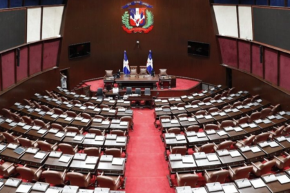 Cámara de Diputados recibe proyecto para transformar el ensanche La Fe