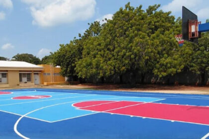Inefi anuncia remozamiento de canchas en SDE