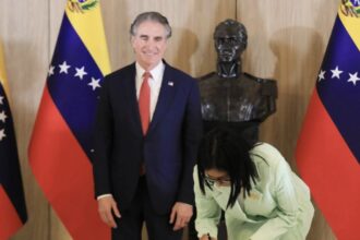 Venezuela firma acuerdos energéticos con EE.UU. y petroleras
