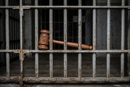 Condenan a 40 y 30 años de prisión a tres hombres por asesinato de segundo teniente de la Fuerza Aérea