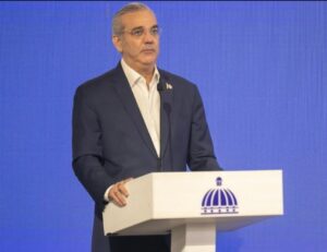 RD aspira a que EE.UU sea justo y recíproco con el tema arancelario 7 Abinader defiende entrada de Viettel Mobile a RD; dice abaratará precio y mejorará telecomunicacione