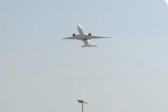 Israel investiga intento de atentado en avión comercial con decenas de sus ciudadanos a bordo