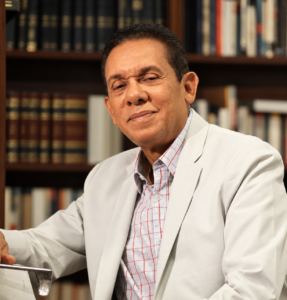 Se fueron, pero sus historias siguen hablando: periodistas que dejaron huella en RD