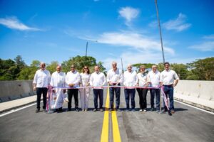 Gobierno entrega nuevo puente sobre el río Camú y restablece conexión entre Santiago y Puerto Plata 7 Gobierno entrega nuevo puente sobre el río Camú y restablece conexión entre Santiago y Puerto Plata