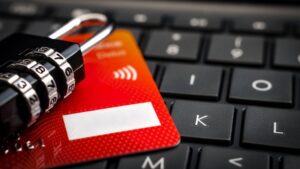 Así operaba la red de fraude a las ayudas sociales que involucra a un dominicano en EE. UU.