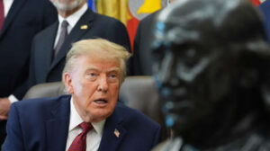 El BOE publica el decreto de prórroga automática del alquiler, que entra en vigor mañana 9 Trump plantea sus dos opciones ante Irán: "Los volamos por los aires o hacemos un acuerdo"