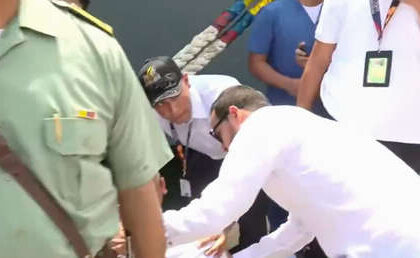 De la Espriella interrumpe su discurso tras desmayo de un hombre (VIDEO)