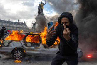 Caos y disturbios: Francia arde en una ola de protestas (EN VIVO)
