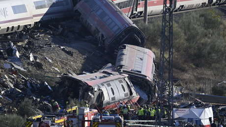 Por qué uno de los trenes accidentados en España estaba parado: revelan una posible causa