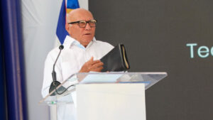 Pastor Teófilo Rodríguez: “Esperamos 50 años y hoy gracias al presidente Luis Abinader tenemos saneadas las cañadas de El Indio y Buenos Aires de Herrera”.