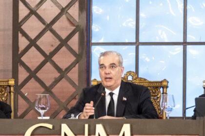 Abinader: «Una persona con 10 fichas tiene pocas posibilidades de reincorporarse a la sociedad»