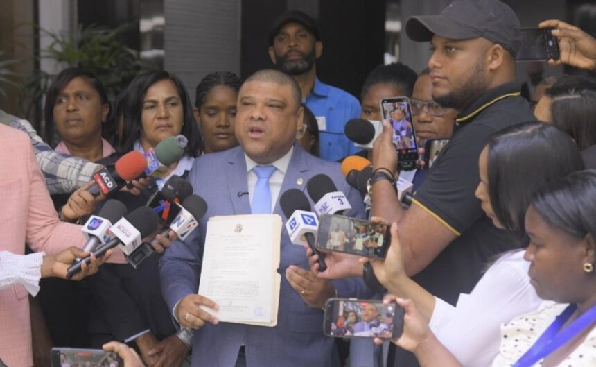 Diputado afirma Cultura, Mujer y Juventud recibirían baja inversión en el presupuesto de 2027