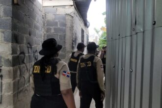 DNCD ocupa más de 4,700 gramos de presuntas drogas y arresta a 10 hombres