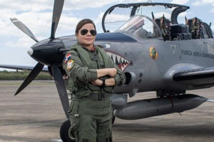 ¿Sabías que la primera mujer piloto de aviones de combate de RD es de SFM?